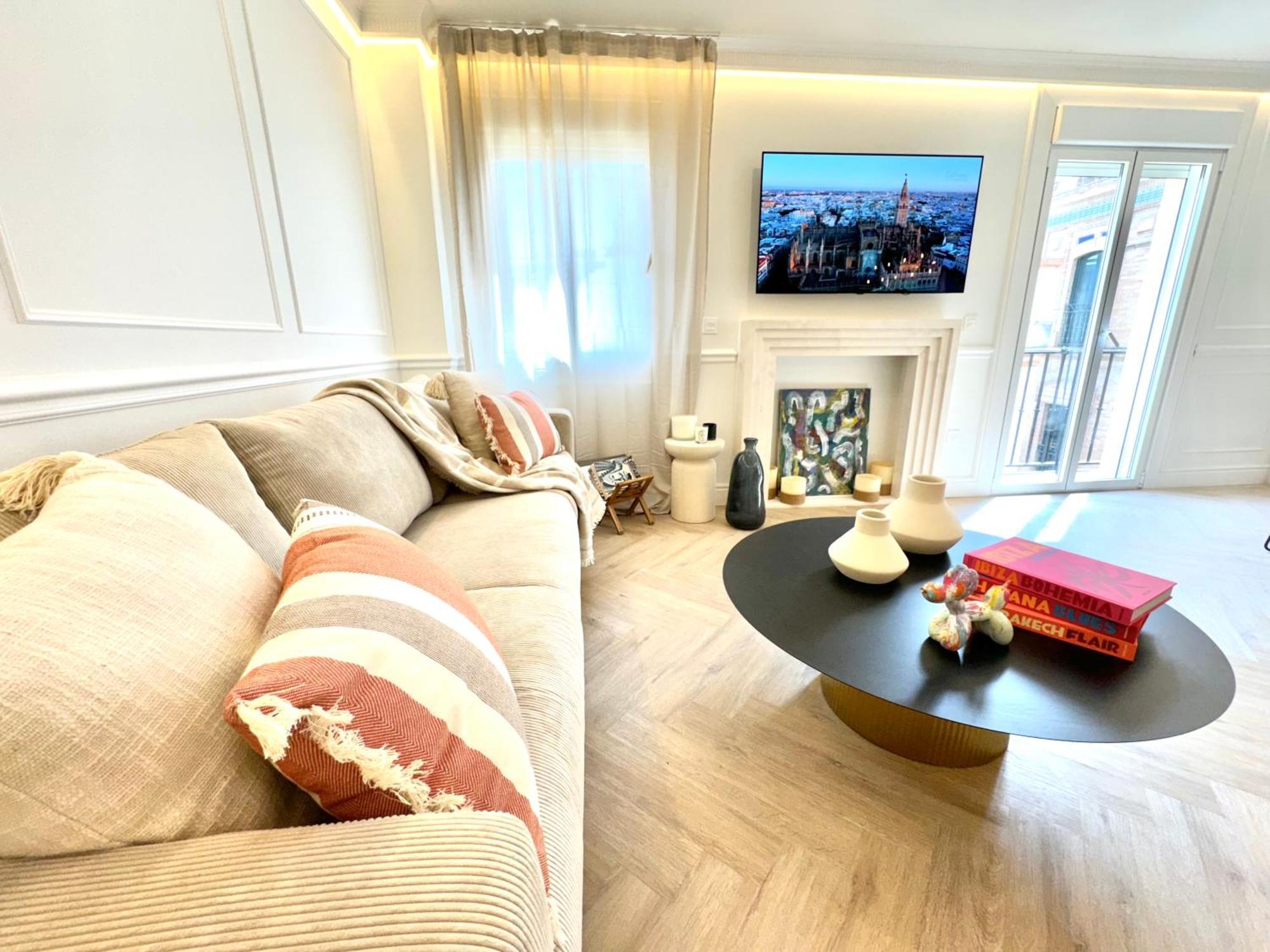 Luxury Cathedral Views In Apartament Sewilla