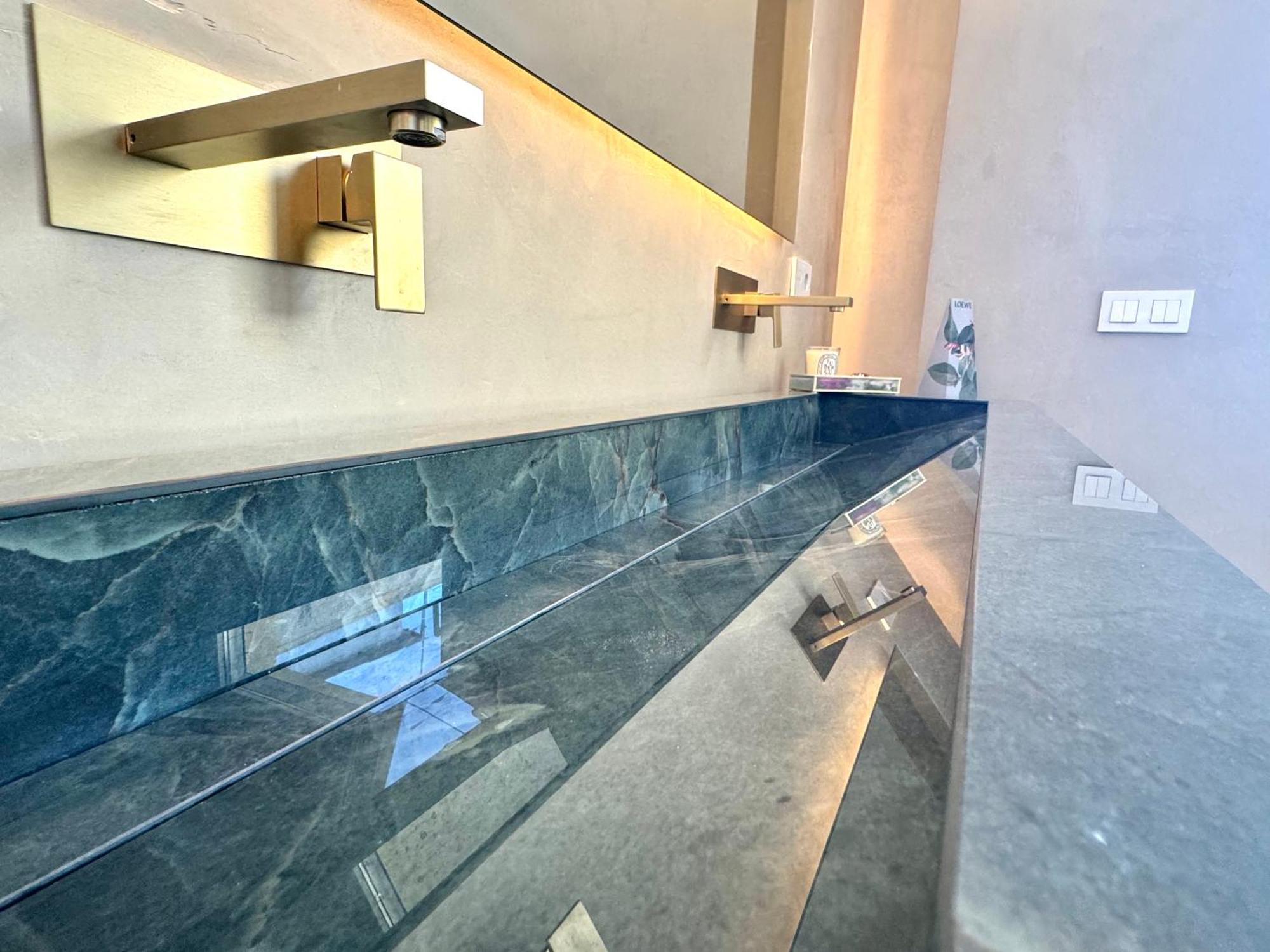 Luxury Cathedral Views In Apartment Sevilla