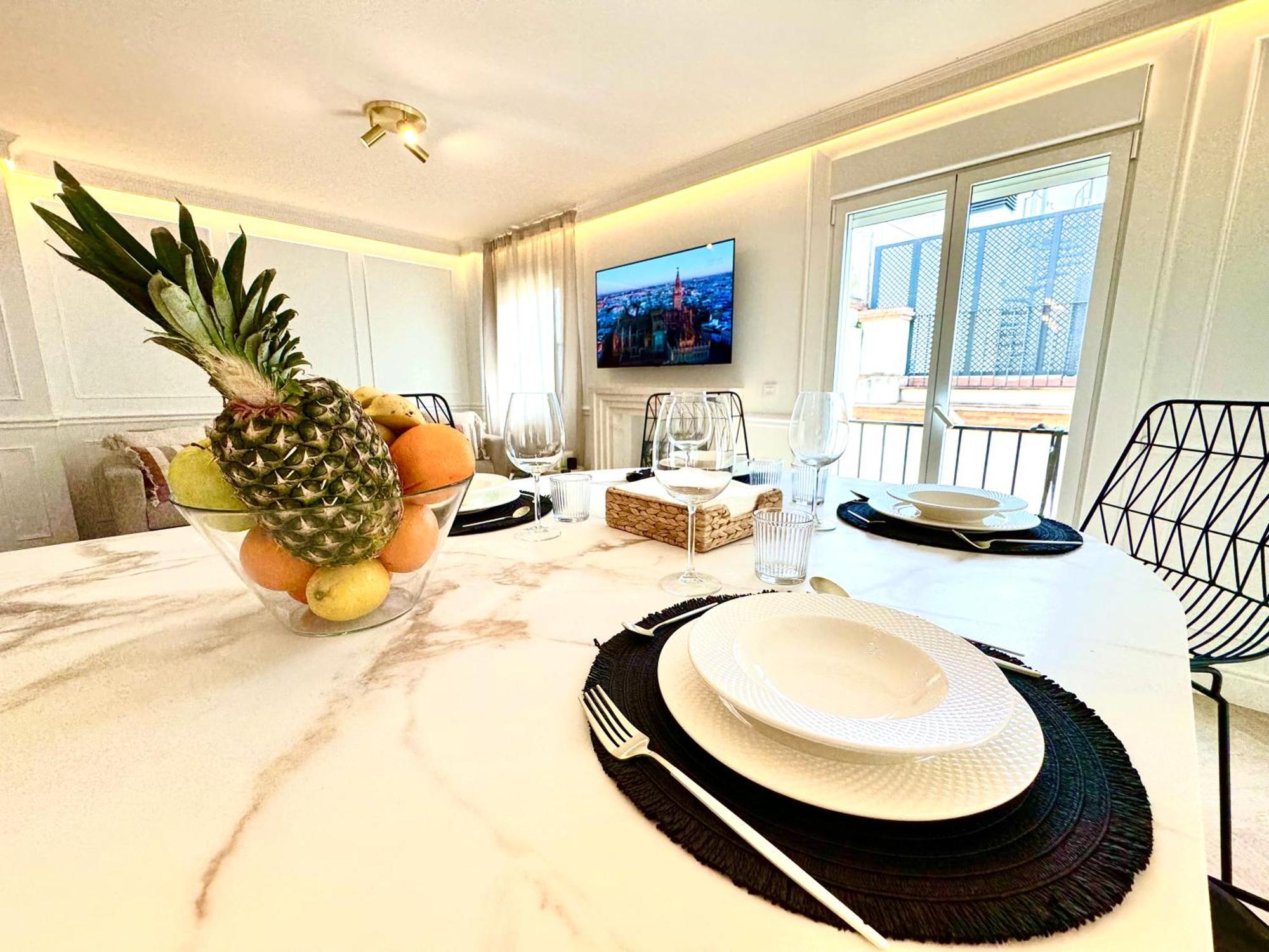 Apartment Luxury Cathedral Views In Sevilla